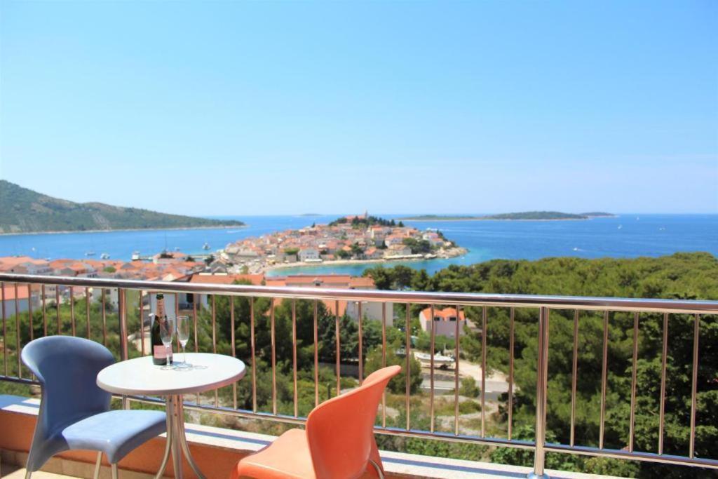 Apartment Visum Primošten Exterior foto